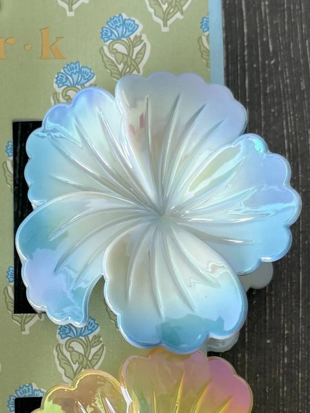 NWT - Piper K - Set of 4 - Iridescent Plumeria Hair Claw Clips